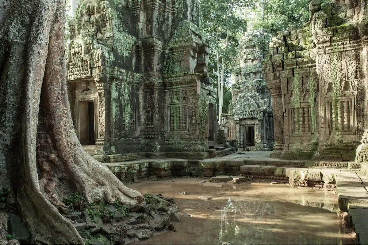 Angkor Small Circuit by Electric Bike